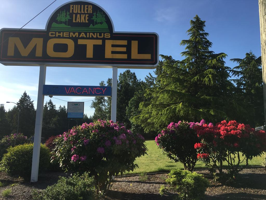 Fuller Lake Chemainus Motel מראה חיצוני תמונה